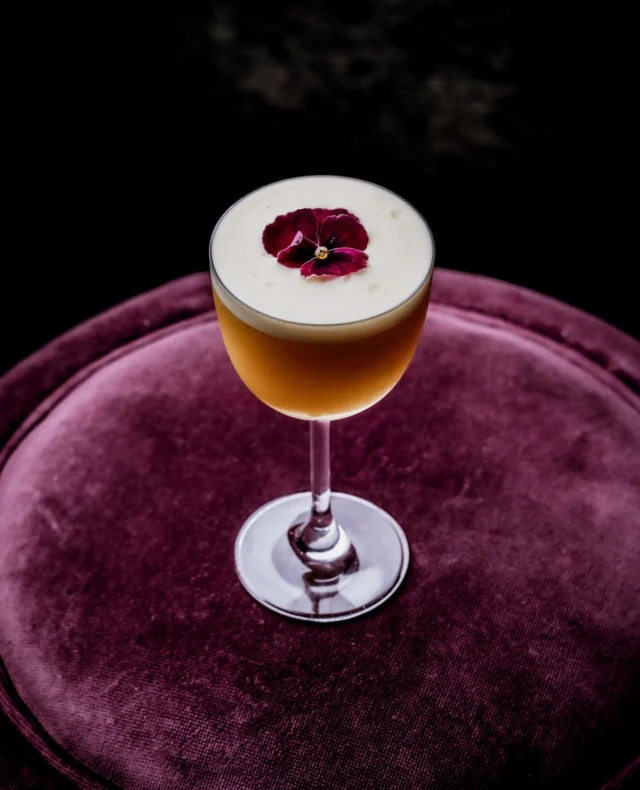 Saturday begins here. Waeska comes alive tonight with DJ, curated cocktails, and a crowd that knows how to dance.⁠
⁠
Photo: @lateef.photography⁠
In house production @andressaclaas